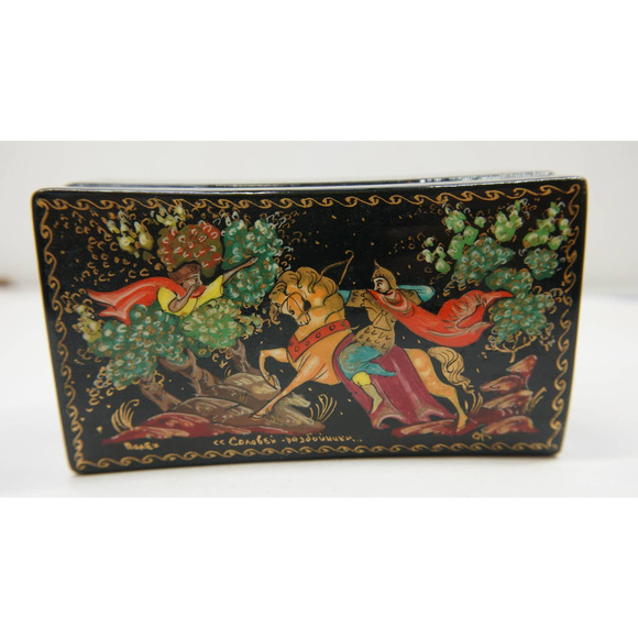 COPY - Russian lacquer vintage Trinket Box 3" with red interior Archer on horse… - Picture 1 of 9